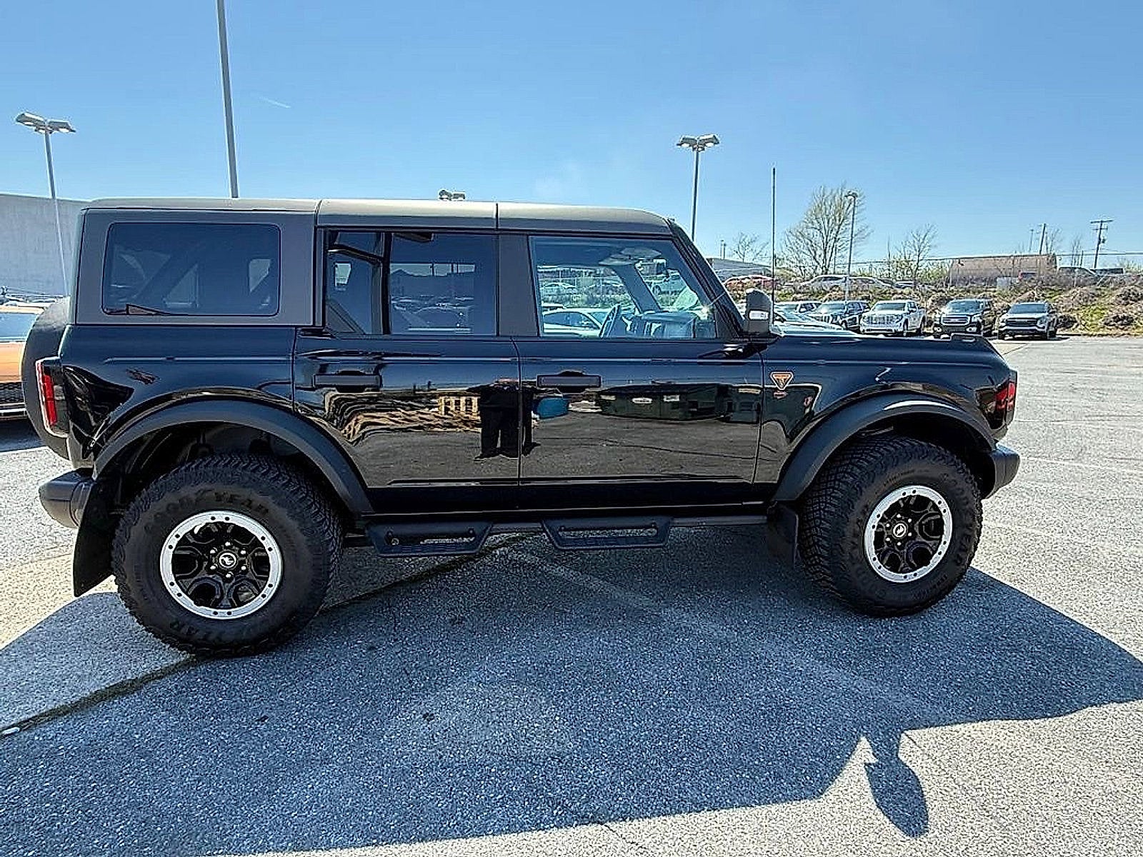 2023 Ford Bronco Base