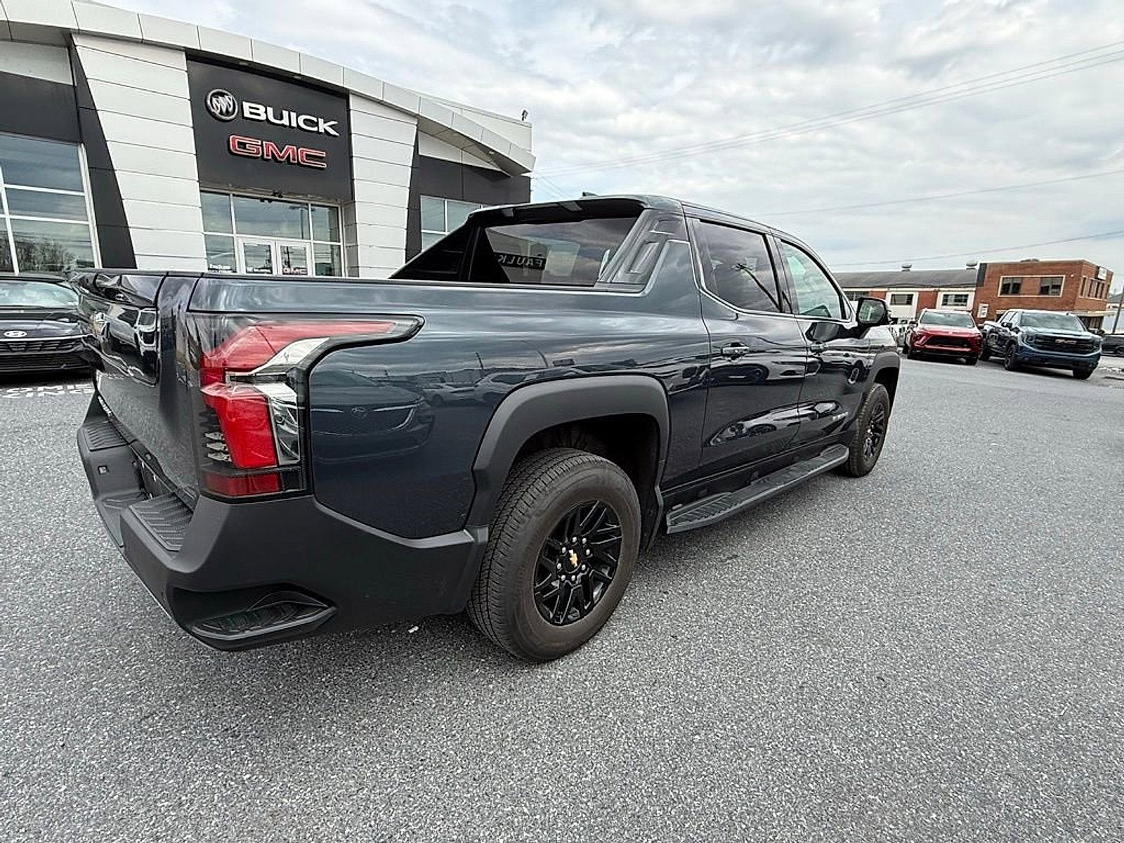 2025 Chevrolet Silverado EV LT - Extended Range