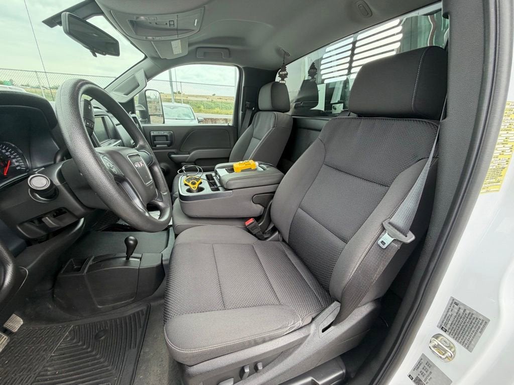 2018 GMC Sierra 3500 HD Chassis Cab NA
