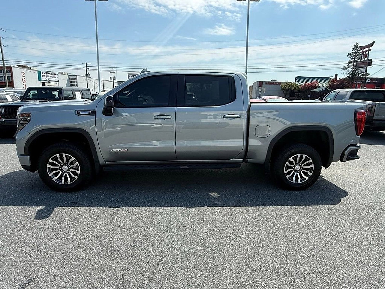 2023 GMC Sierra 1500 AT4