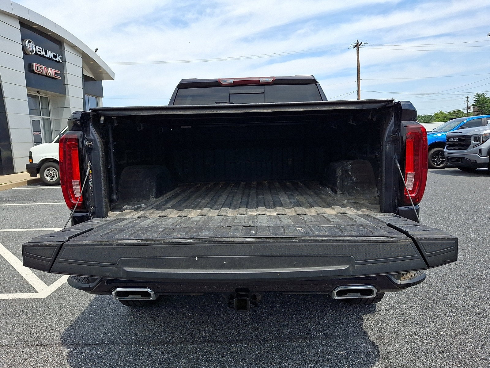 2024 GMC Sierra 1500 AT4