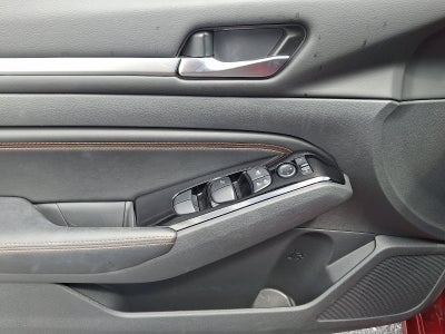 2023 Nissan Altima SR FWD