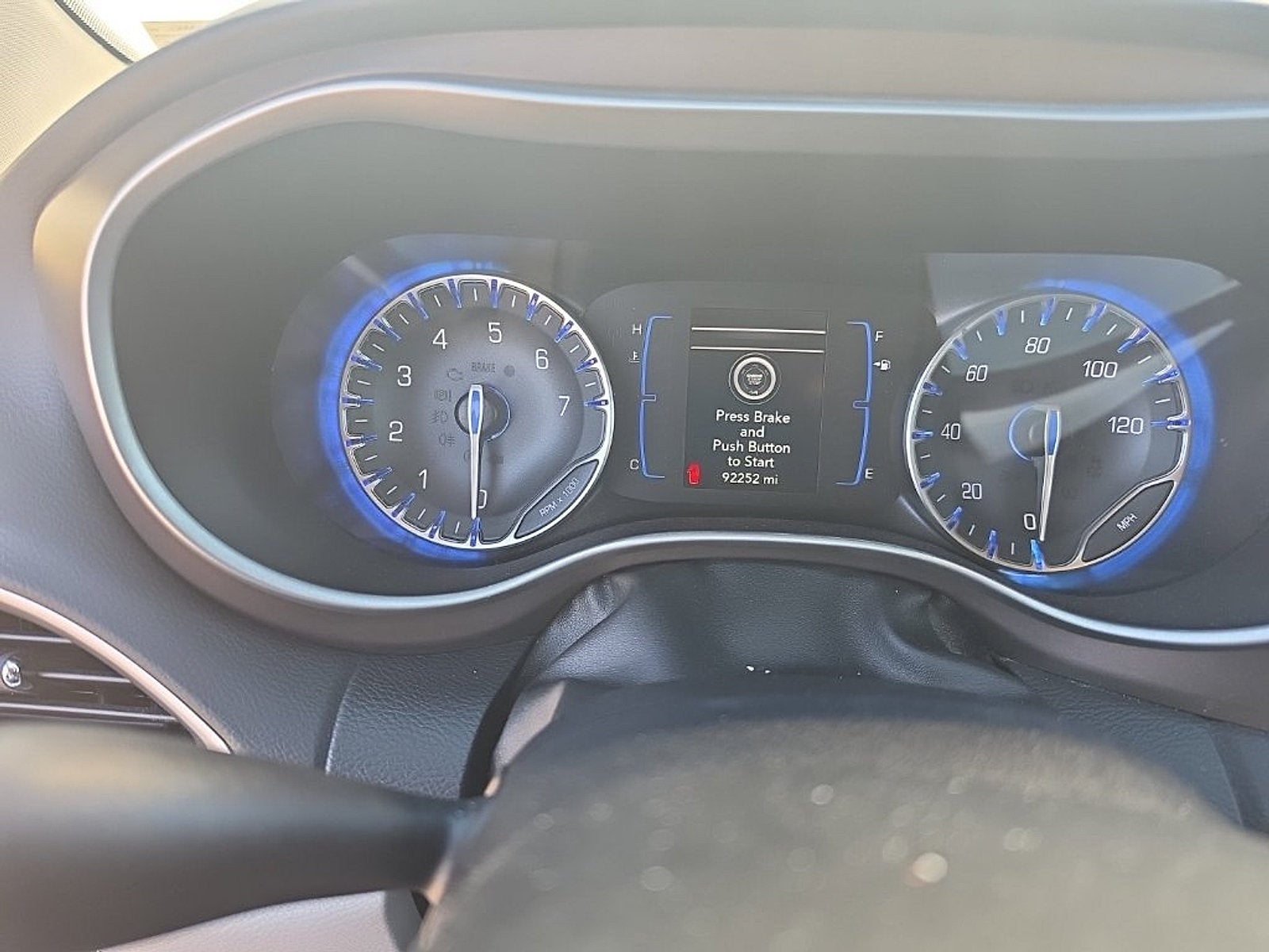 2020 Chrysler Voyager LX