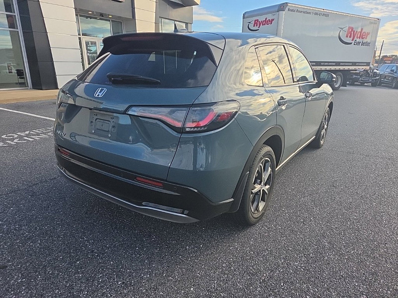 2023 Honda HR-V AWD EX-L