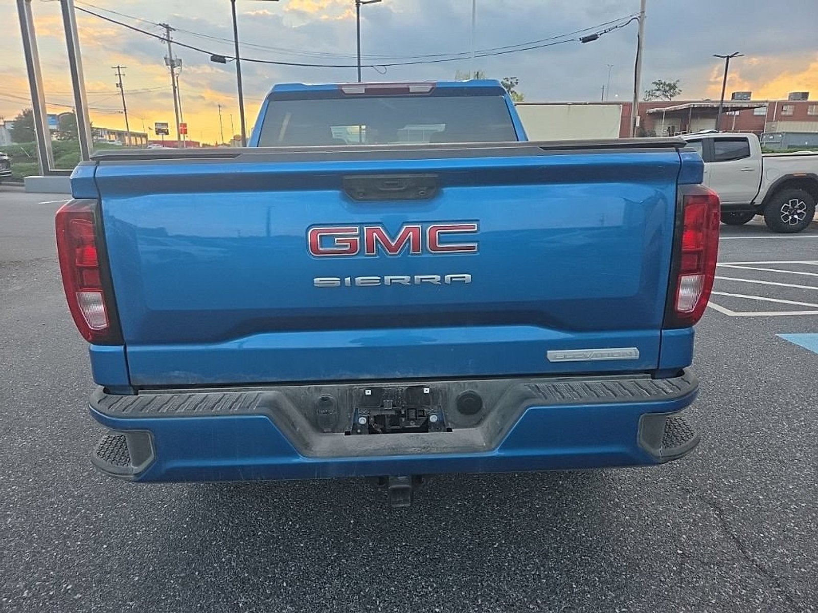 2023 GMC Sierra 1500 Elevation