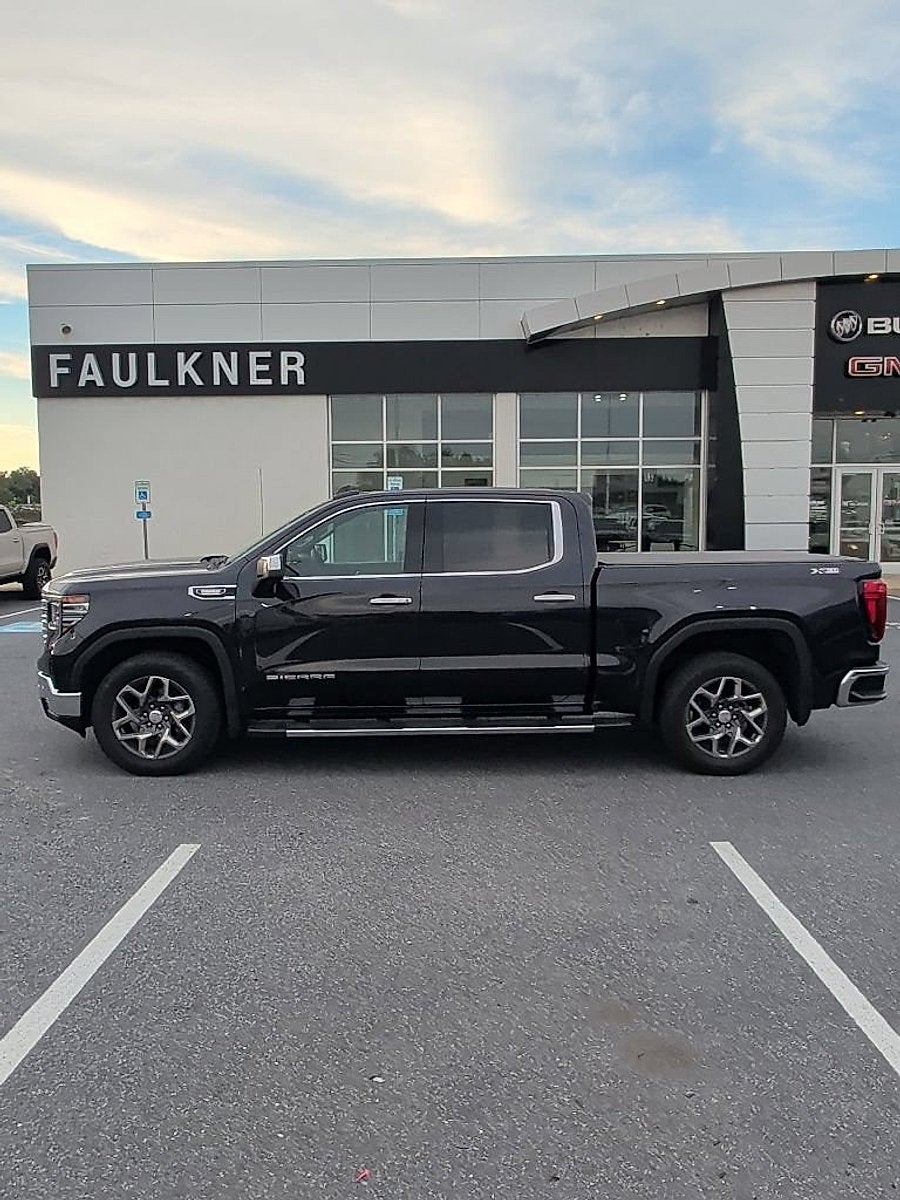 2023 GMC Sierra 1500 SLT