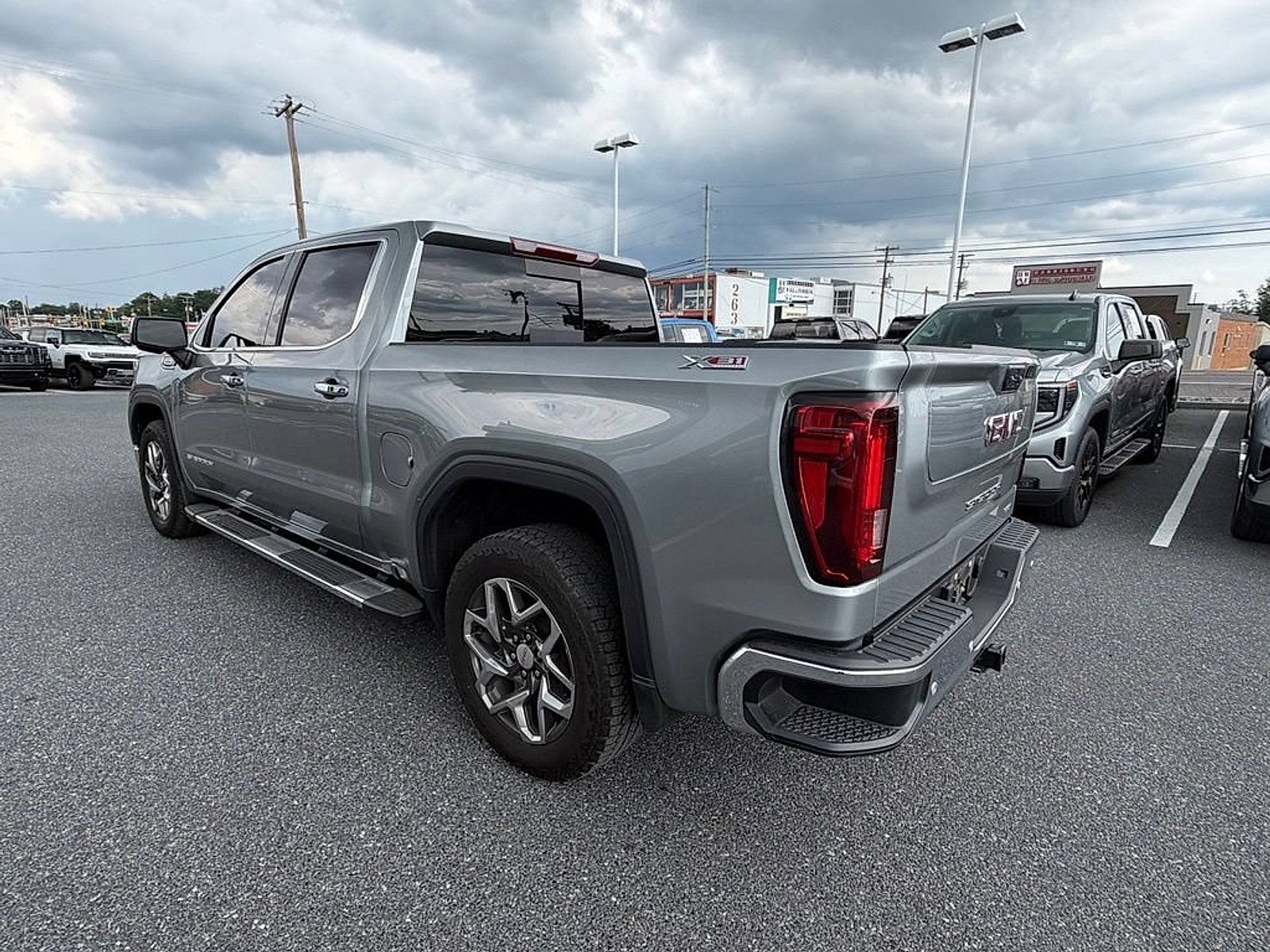 2024 GMC Sierra 1500 SLT