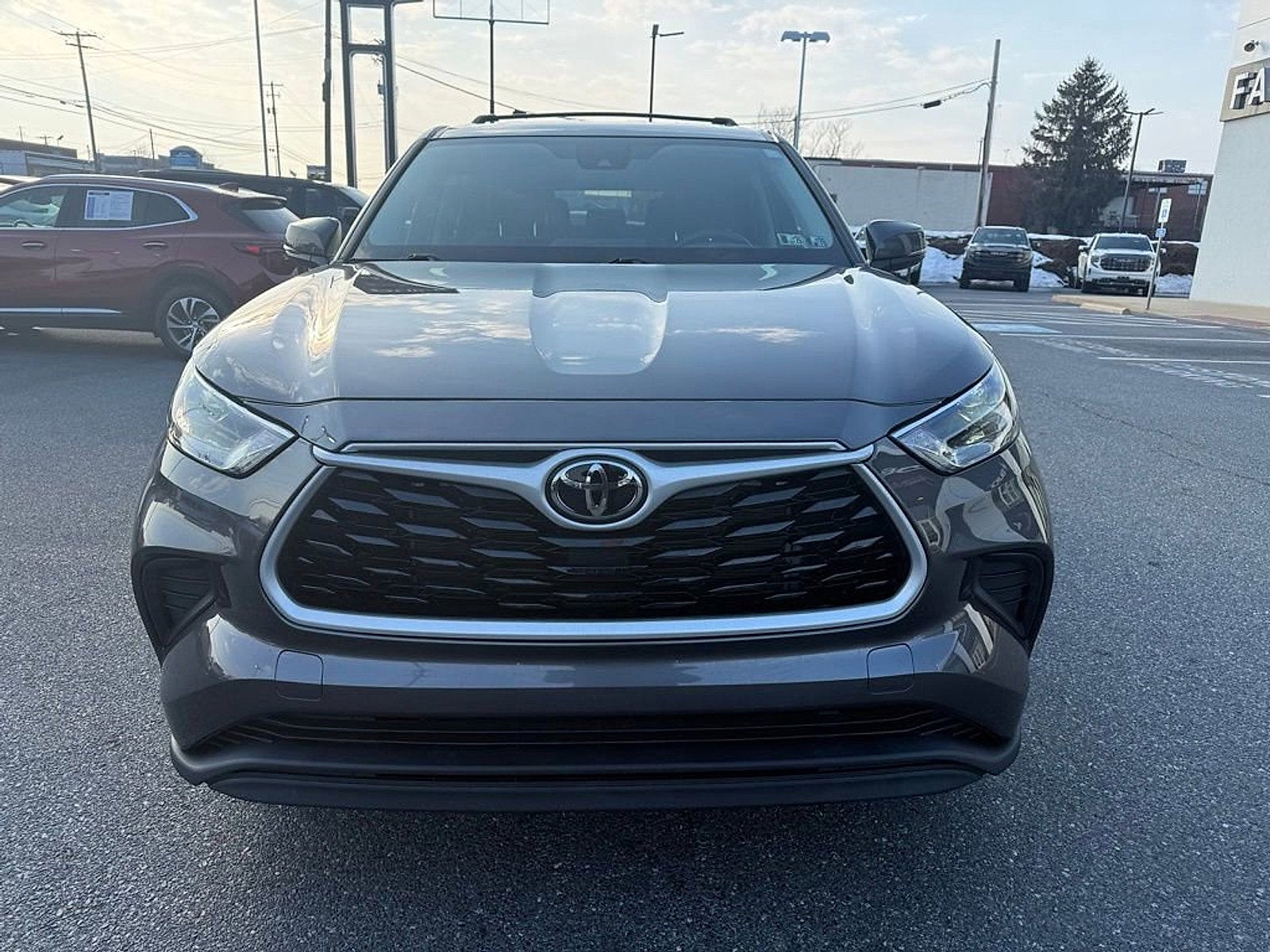 2022 Toyota Highlander L