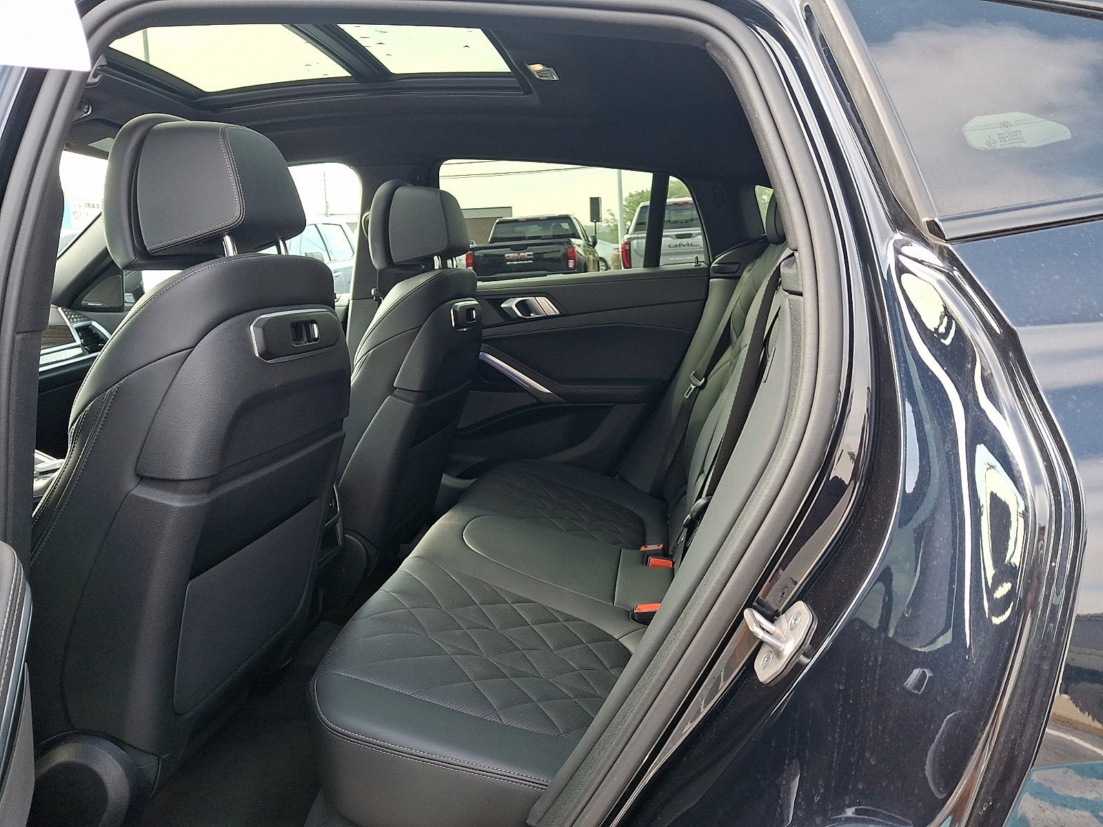 2024 BMW X6 xDrive40i