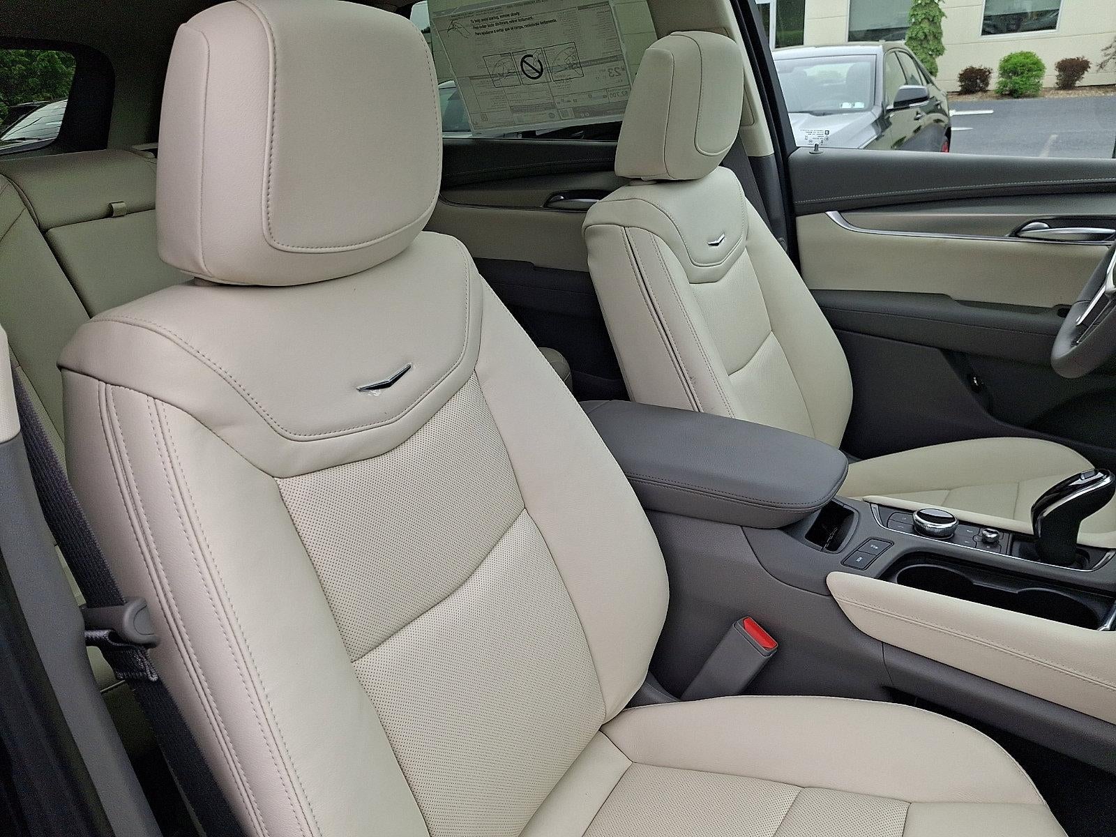 2026 Cadillac XT5 AWD 4dr Premium Luxury