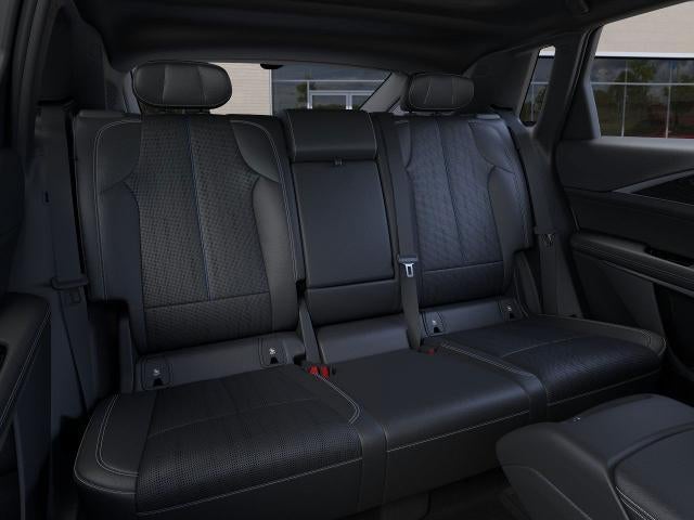 2025 Cadillac LYRIQ 4dr Luxury w/1SC