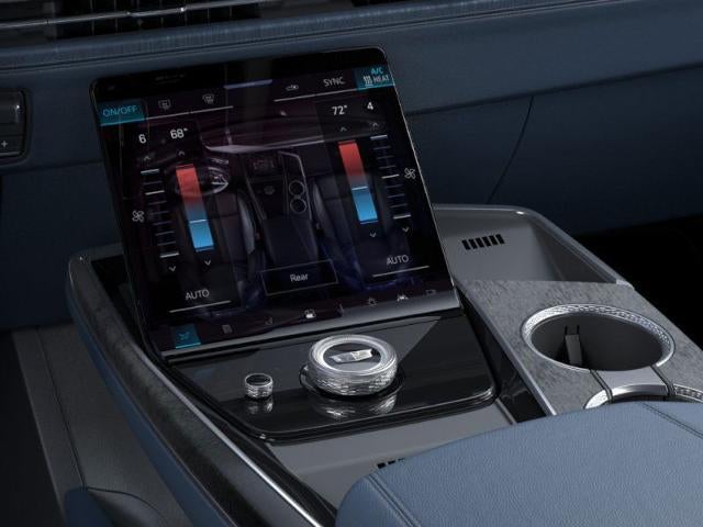 2025 Cadillac ESCALADE IQ AWD Luxury 2