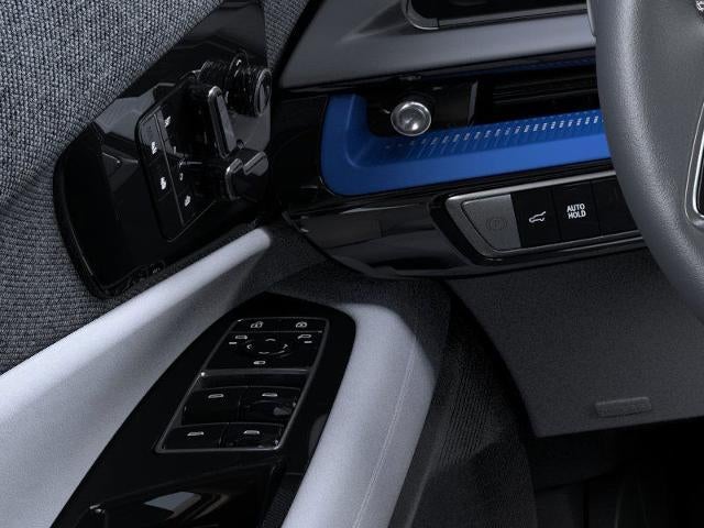 2026 Cadillac OPTIQ 4dr Luxury