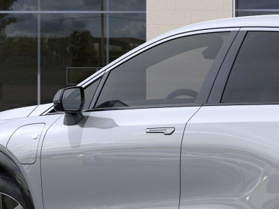 2027 Cadillac OPTIQ 4dr Luxury