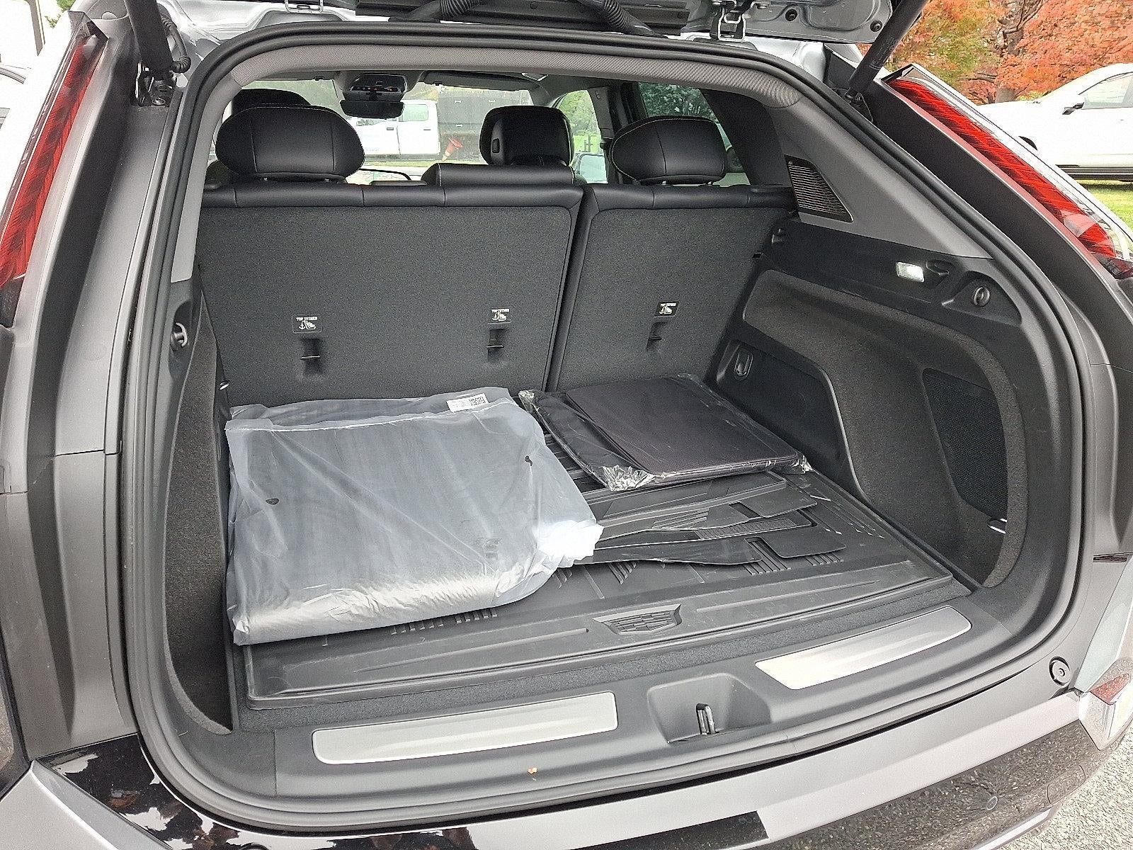 2027 Cadillac OPTIQ 4dr Luxury