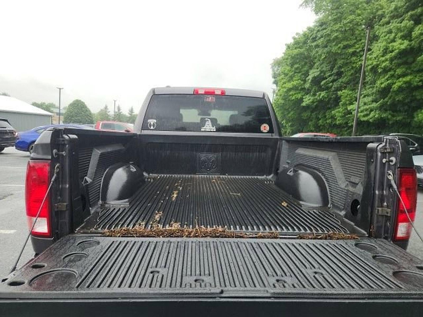 2016 RAM 1500 2WD Quad Cab 6.4 Ft Box Express
