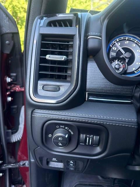 2022 RAM 1500 Limited 4x4 Crew Cab 5'7" Box