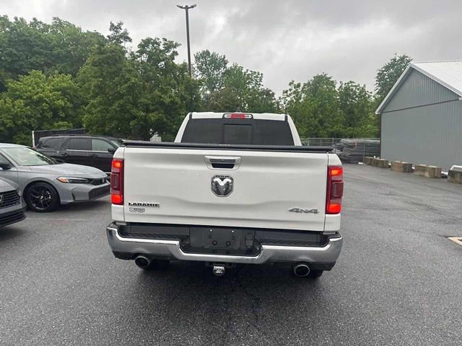 2019 RAM 1500 Laramie 4x4 Crew Cab 5'7" Box
