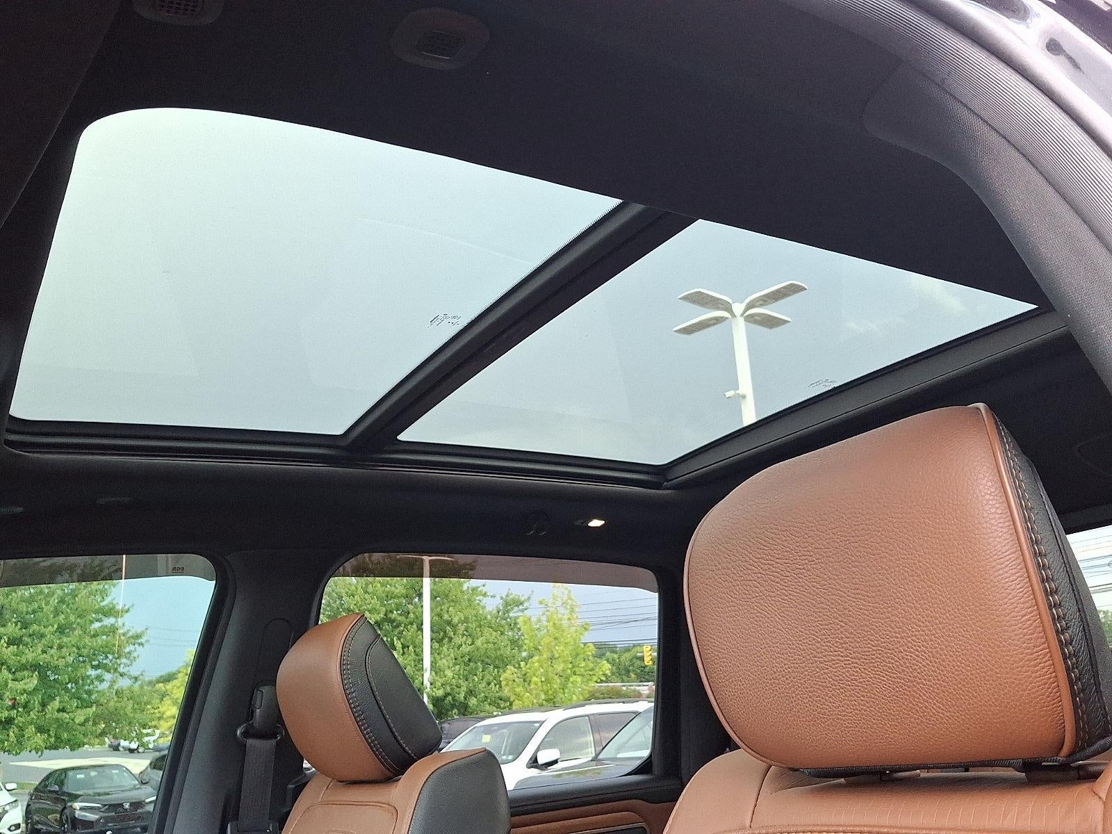 2019 RAM 1500 Longhorn 4x4 Crew Cab 5'7" Box