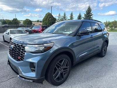 2025 Ford Explorer ST RWD