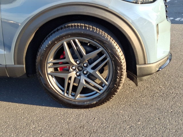 2025 Ford Explorer ST RWD