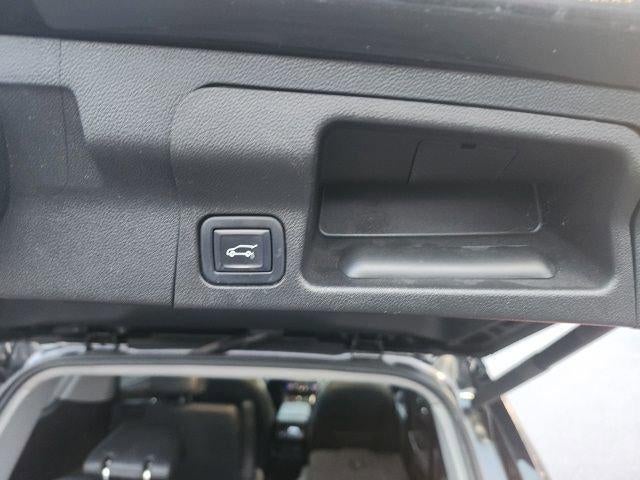 2022 GMC Acadia AWD AT4