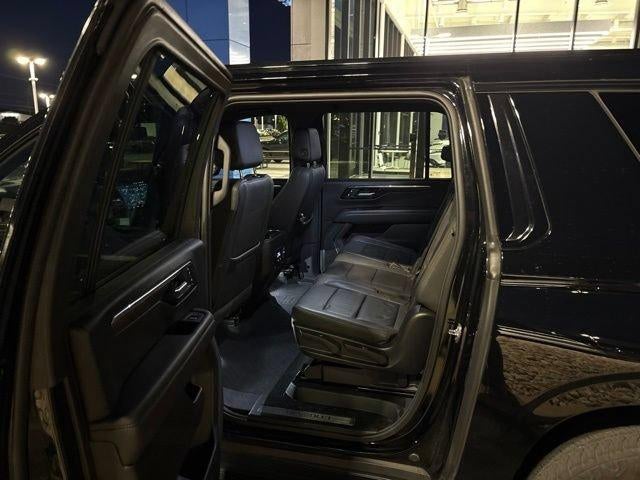 2025 Chevrolet Suburban 4WD Z71