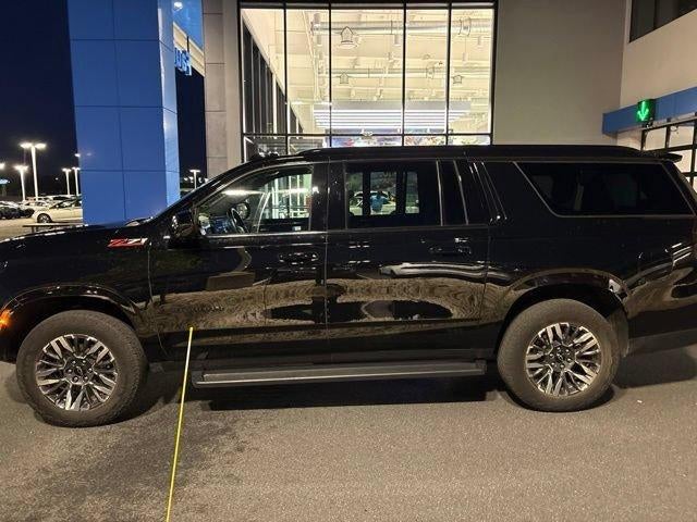 2025 Chevrolet Suburban 4WD Z71