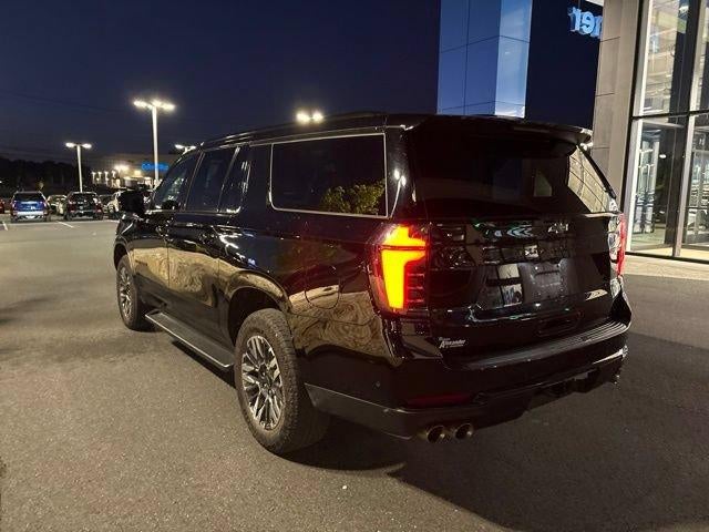 2025 Chevrolet Suburban 4WD Z71