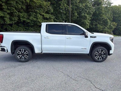 2023 GMC Sierra 1500 Crew Cab Short Box 4-Wheel Drive AT4