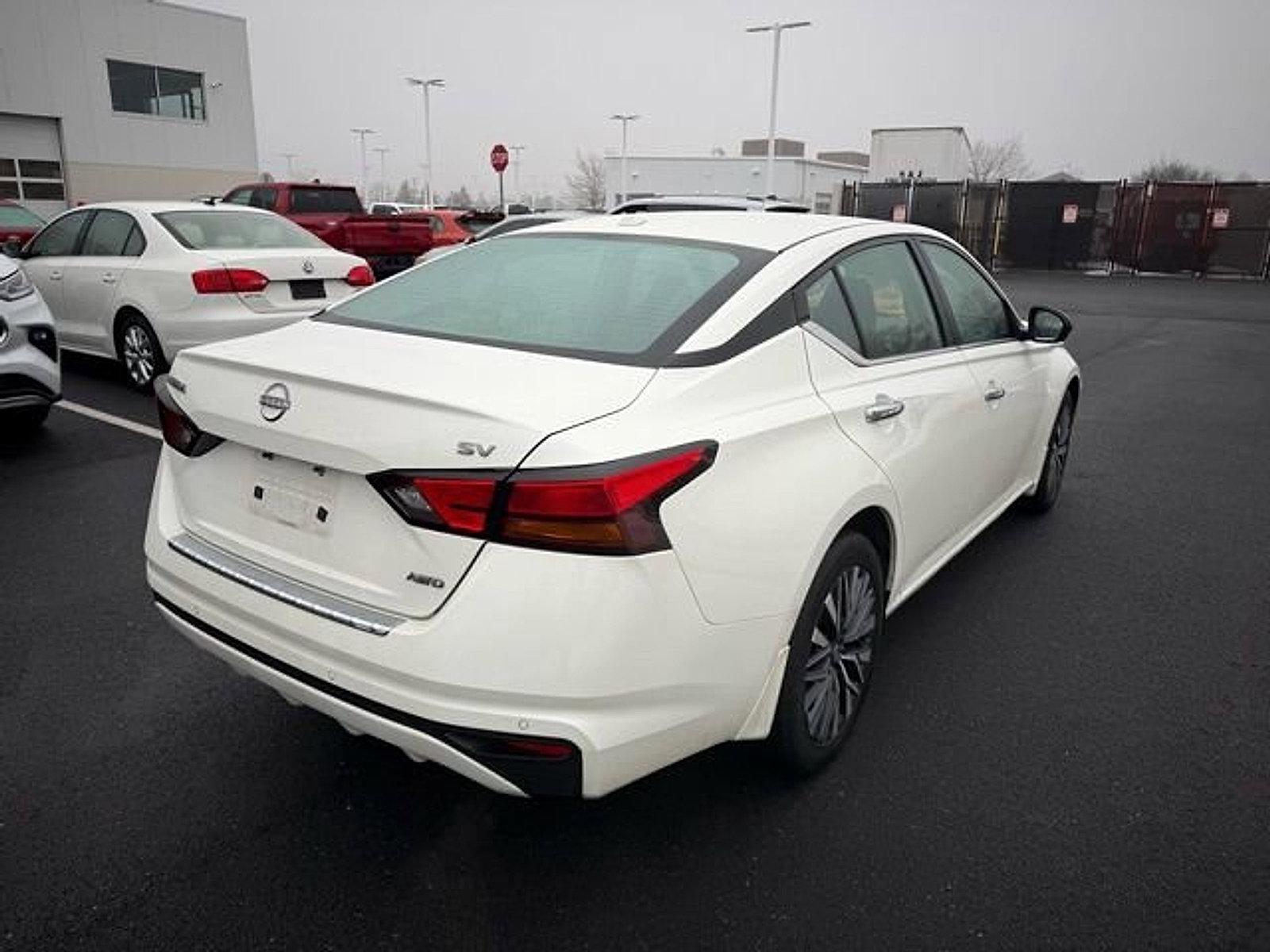 2023 Nissan Altima 2.5 SV AWD Sedan