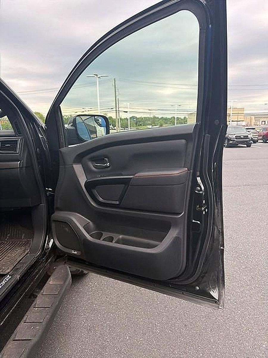 2024 Nissan Titan 4x4 Crew Cab PRO-4X