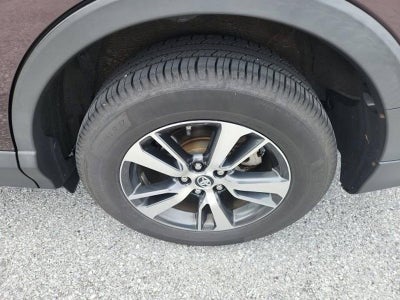 2017 Toyota RAV4 XLE AWD (Natl)