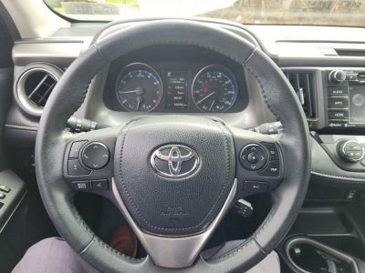 2017 Toyota RAV4 XLE AWD (Natl)