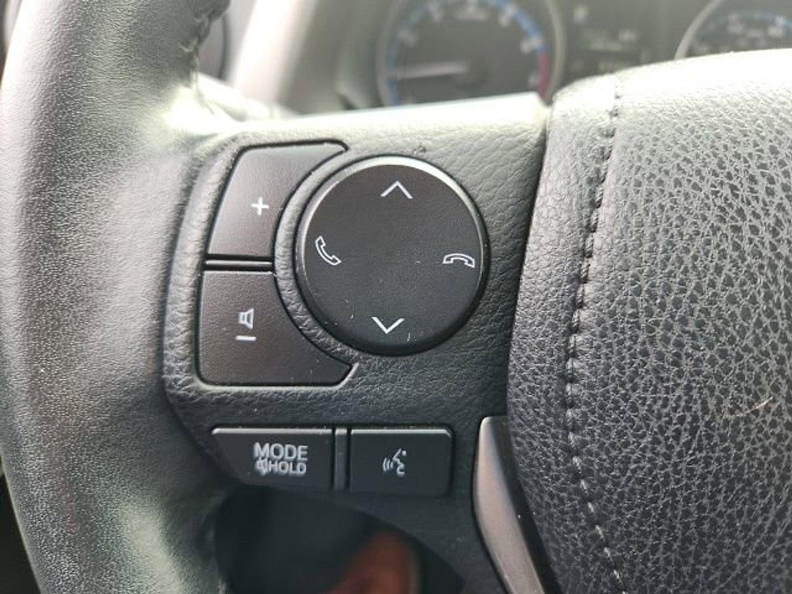 2017 Toyota RAV4 XLE AWD (Natl)