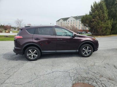 2017 Toyota RAV4 XLE AWD (Natl)