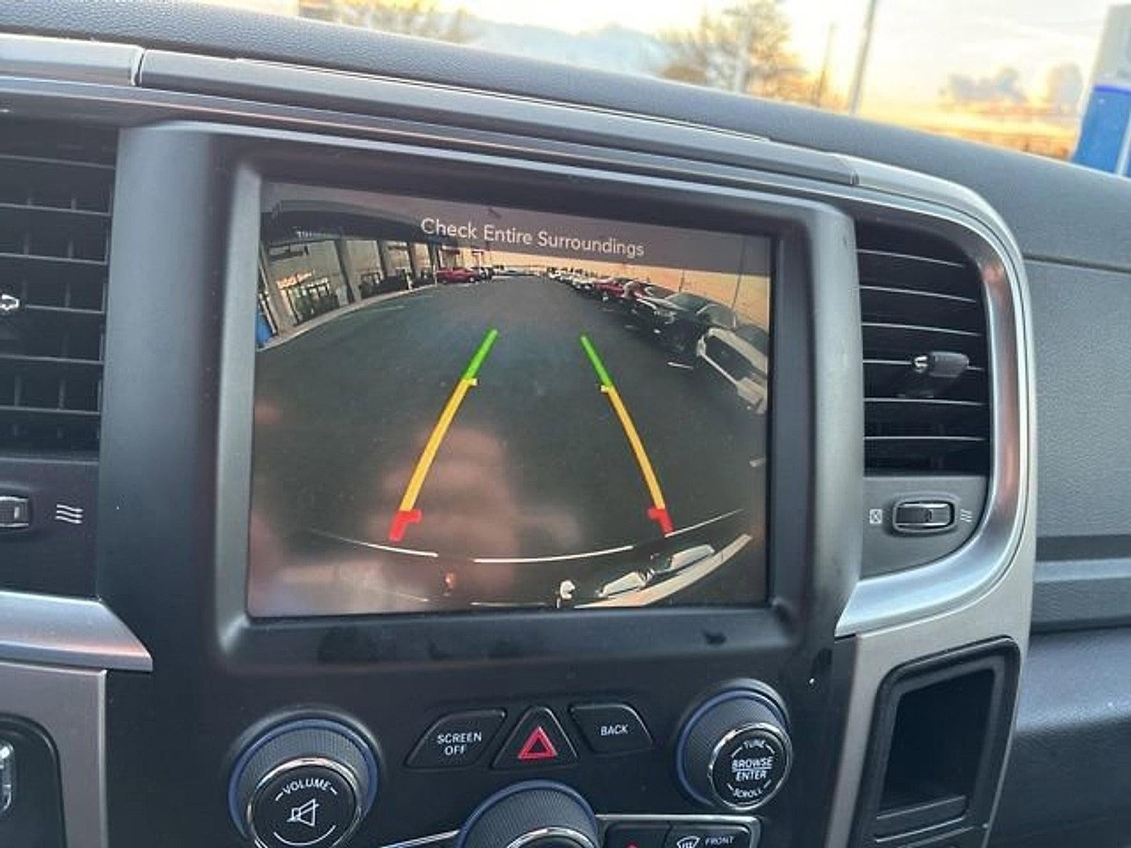 2016 RAM 1500 4WD Crew Cab 5.7 Ft Box Big Horn