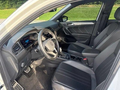 2024 Volkswagen Tiguan 2.0T SE R-Line Black 4MOTION