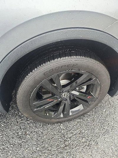 2023 Volkswagen Tiguan 2.0T SE R-Line Black FWD