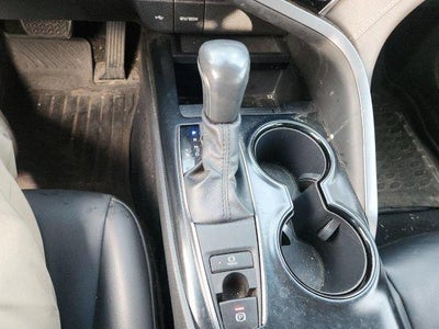 2020 Toyota Camry SE Auto AWD (Natl)
