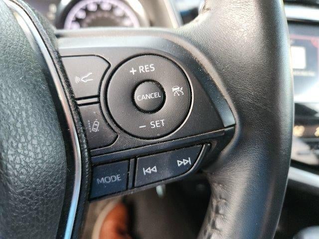 2020 Toyota Camry SE Auto AWD (Natl)
