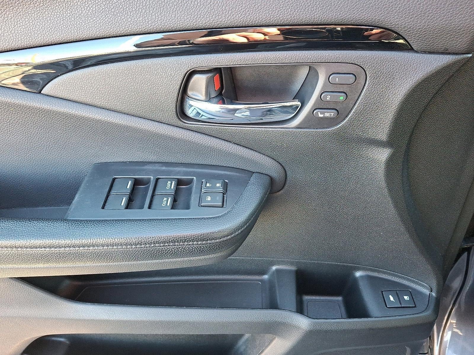 2020 Honda Pilot Touring 8-Passenger AWD