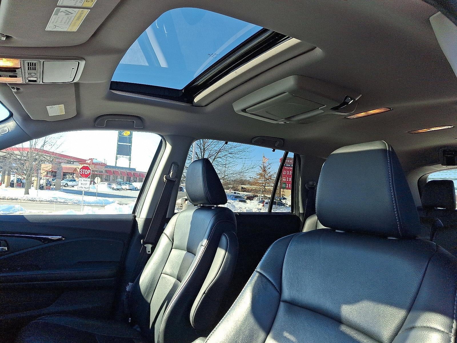 2020 Honda Pilot Touring 8-Passenger AWD