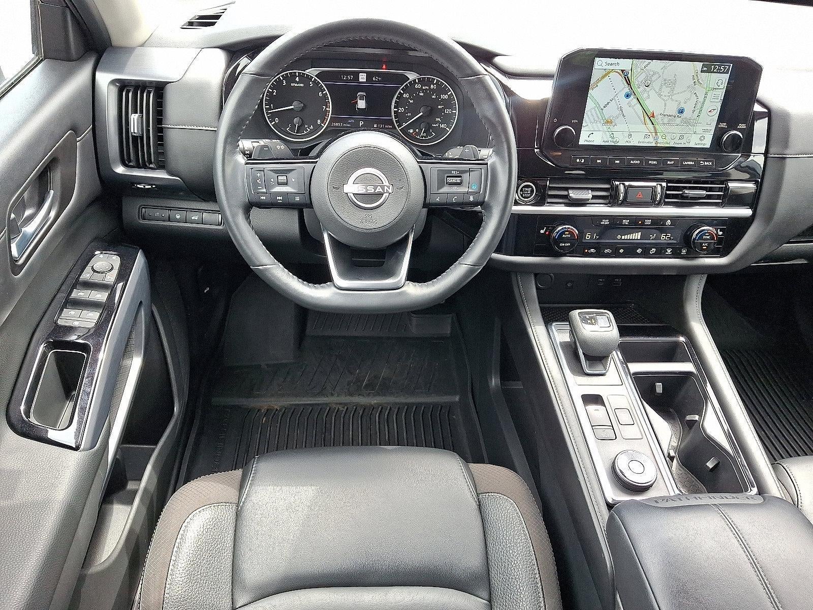 2023 Nissan Pathfinder SL 4WD