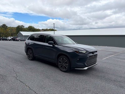 2025 Toyota Grand Highlander Hybrid MAX Platinum