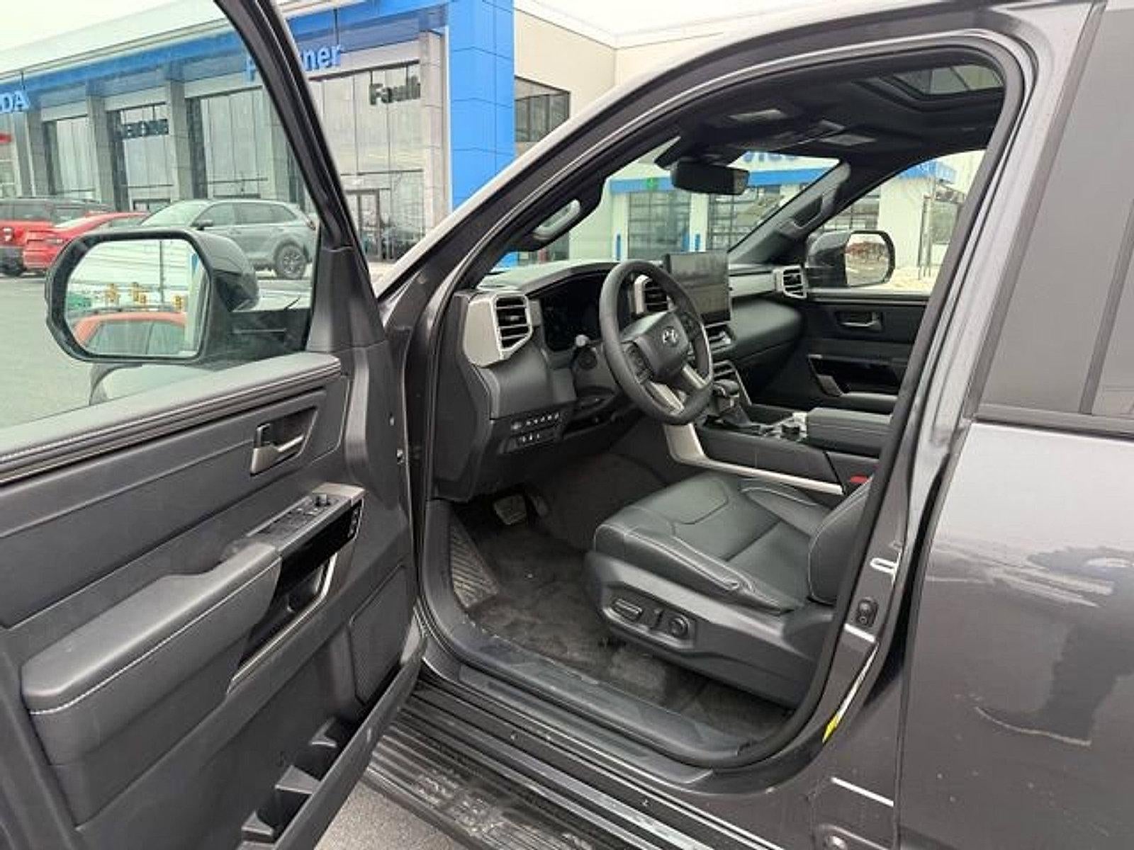 2026 Toyota Sequoia Limited 4WD (SE)