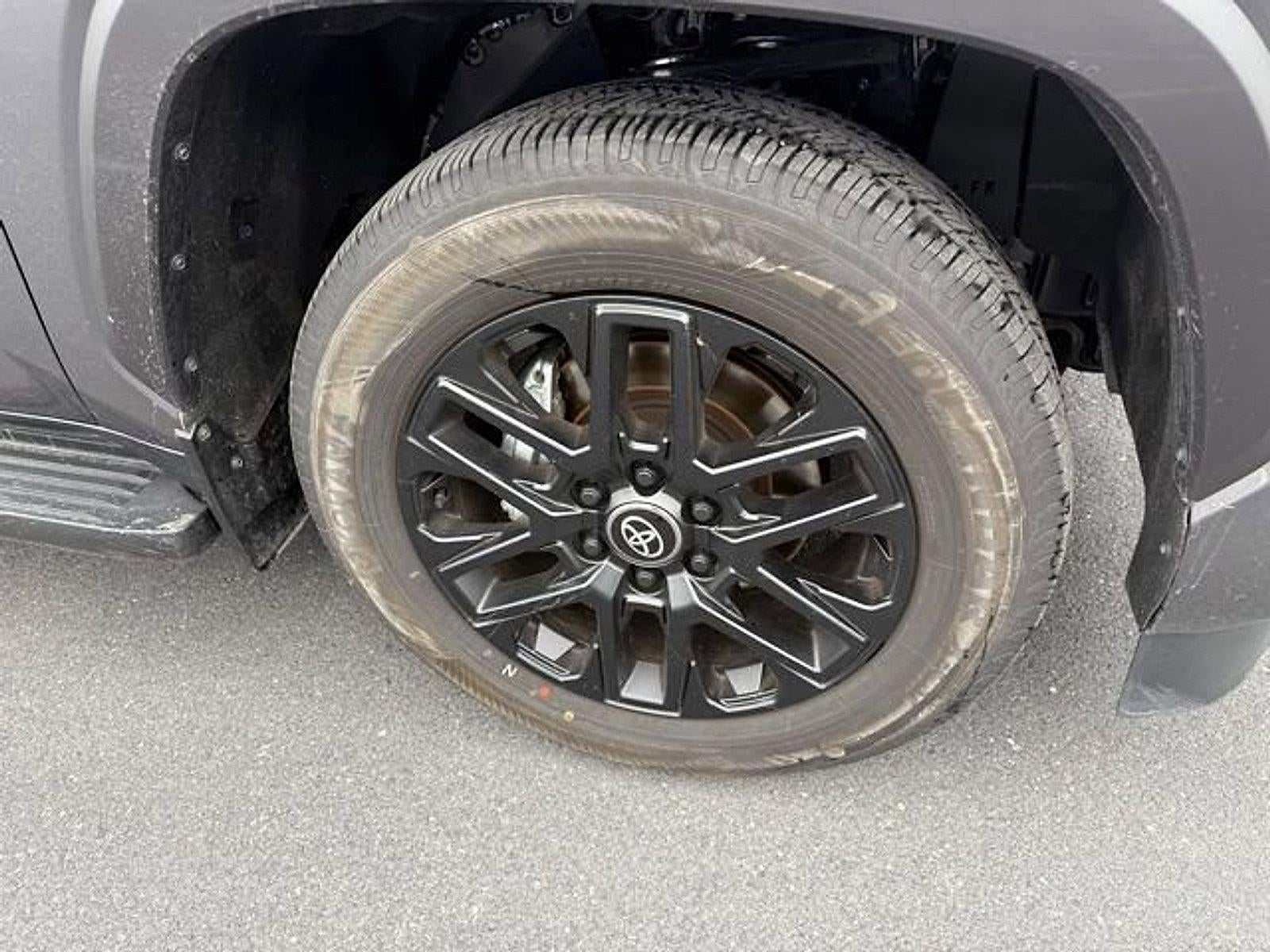 2026 Toyota Sequoia Limited 4WD (SE)