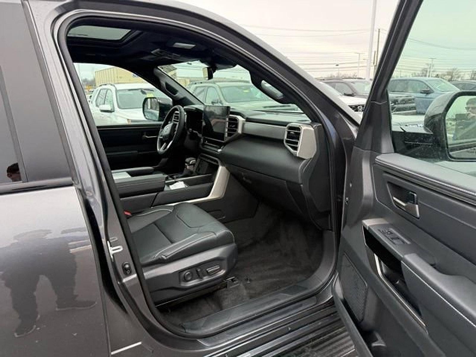 2026 Toyota Sequoia Limited 4WD (SE)