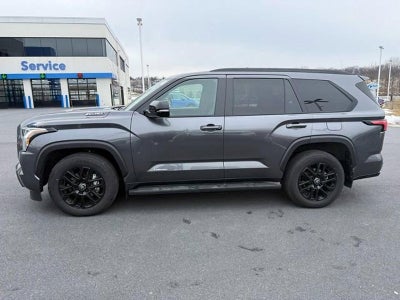 2026 Toyota Sequoia Limited 4WD (SE)