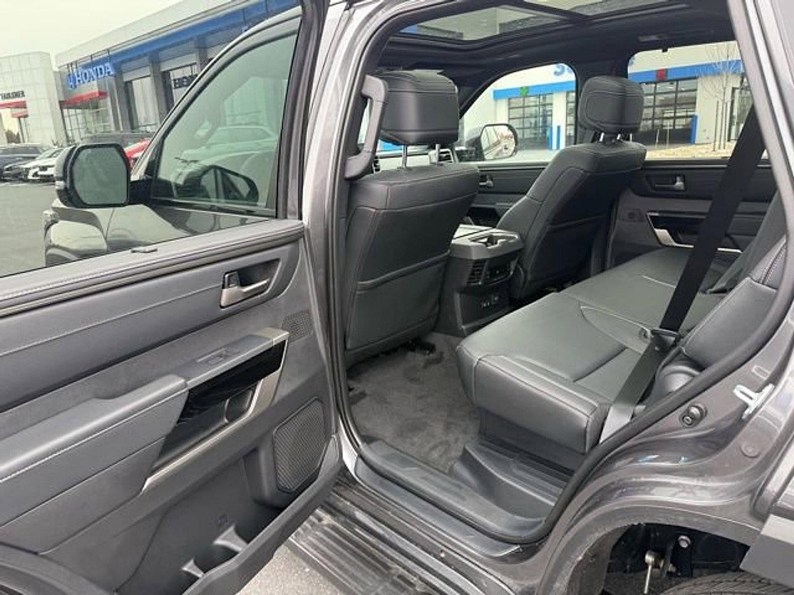 2026 Toyota Sequoia Limited 4WD (SE)